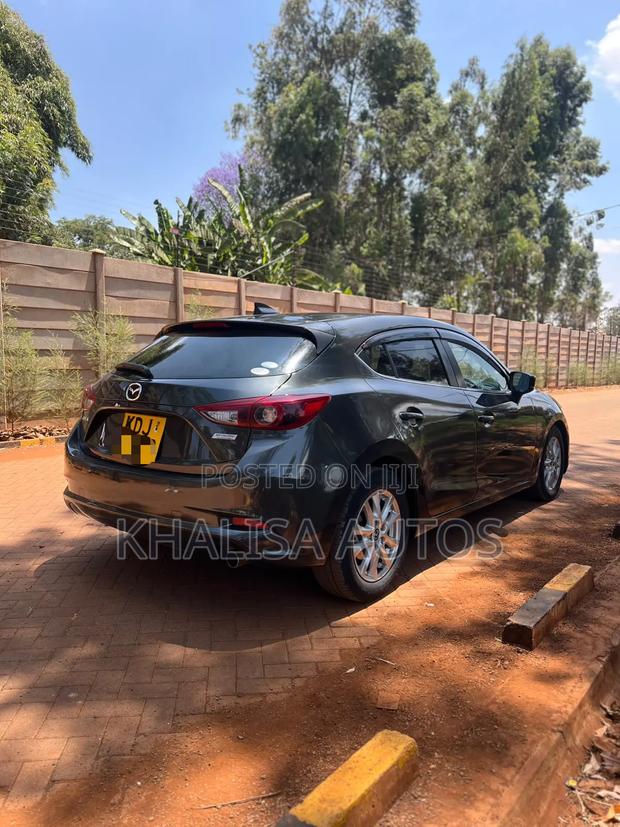 Mazda Axela 2017 Gray