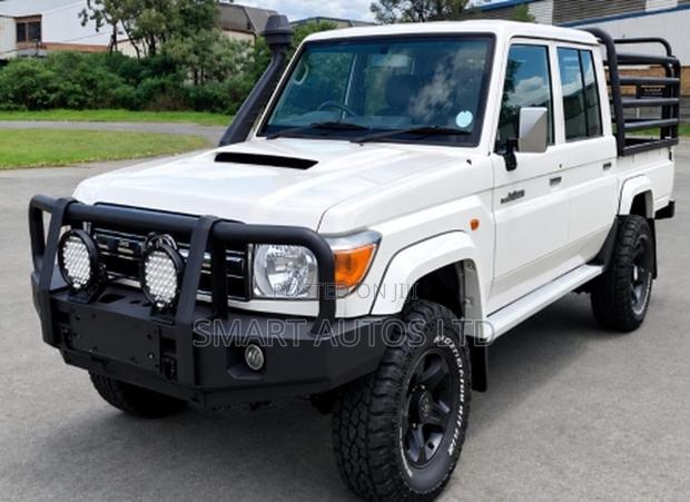 Toyota Land Cruiser 79 Series 2019 Off white