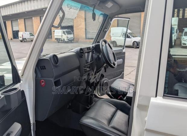 Toyota Land Cruiser 79 Series 2019 Off white