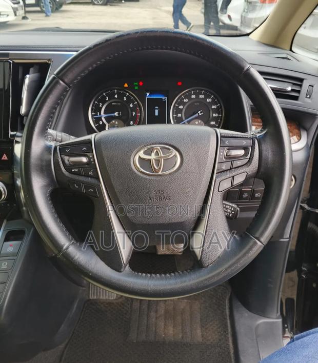 Toyota Alphard 2.5 Petrol FWD 2020 Black