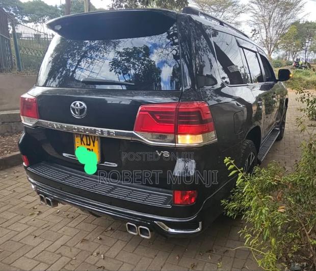 Toyota Land Cruiser 4.6 V8 ZX 2013 Black