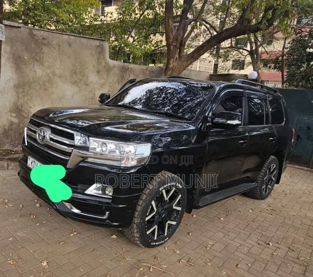 Toyota Land Cruiser 4.6 V8 ZX 2013 Black
