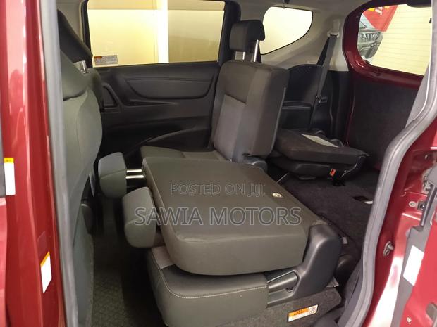 Toyota Sienta 1.5 Hybrid FWD (6-seater) 2019 Maroon