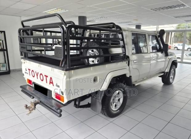 Toyota Land Cruiser 79 Series 2019 White