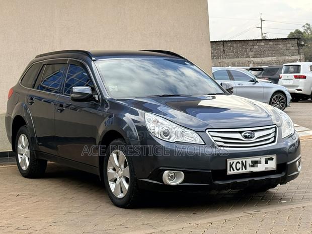 Subaru Outback 2010 Gray