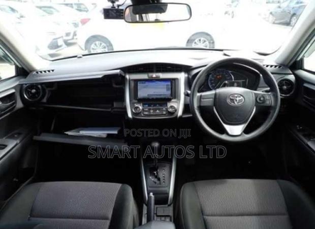 Toyota Corolla Fielder 1.5 Hybrid FWD 2019 Off white