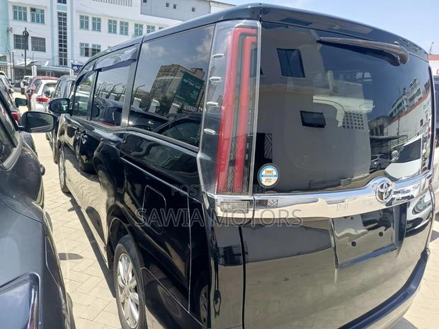 Toyota Noah 2.0 FWD (8 Seater) 2020 Black