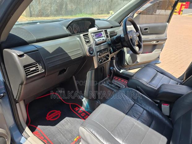 Nissan X-Trail 2006 Blue