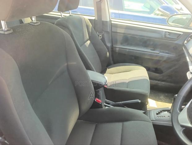 Toyota Axio 1.5 Hybrid 2WD 2019 Silver