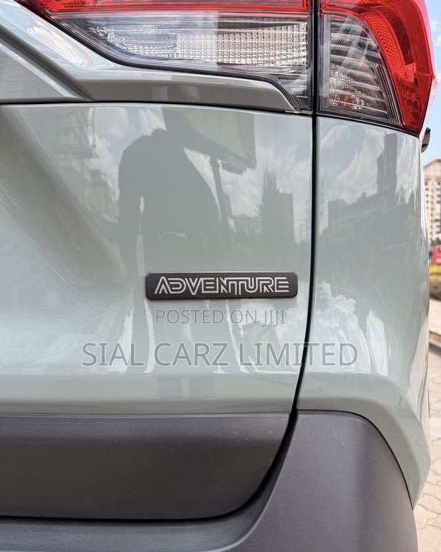 Toyota RAV4 Adventure 2019 Green