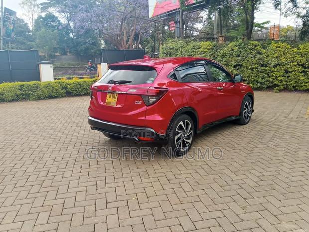 Honda Vezel 2018 Red