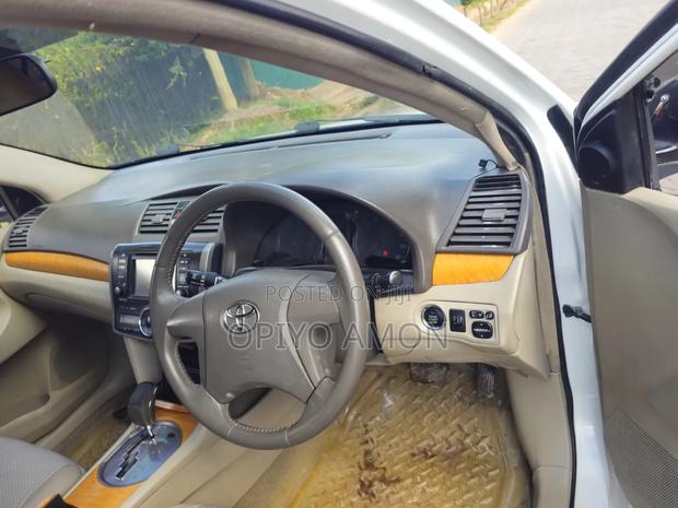 Toyota Premio 2007 White