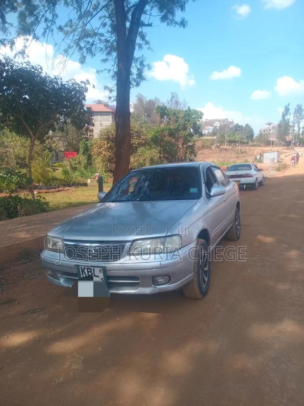 Nissan FB15 2004 Silver