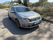 Volkswagen Passat 2012 Blue for sale