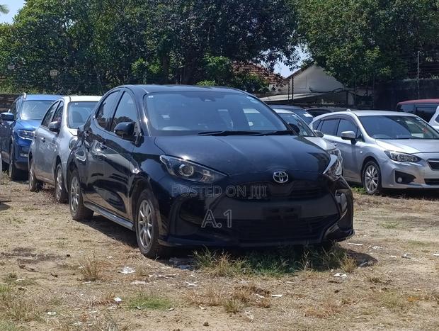 Toyota Yaris 2020 Matt Black