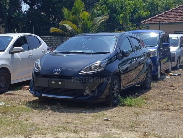 Toyota Aqua 2019 Matt Black