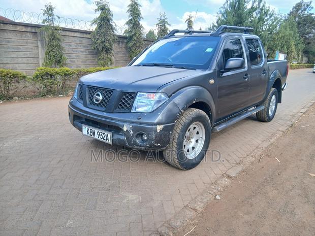 Nissan Navara 2007 Gray
