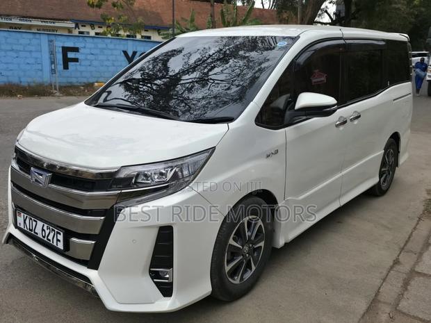 Toyota Noah 2.0 FWD (7 Seater) 2019 White