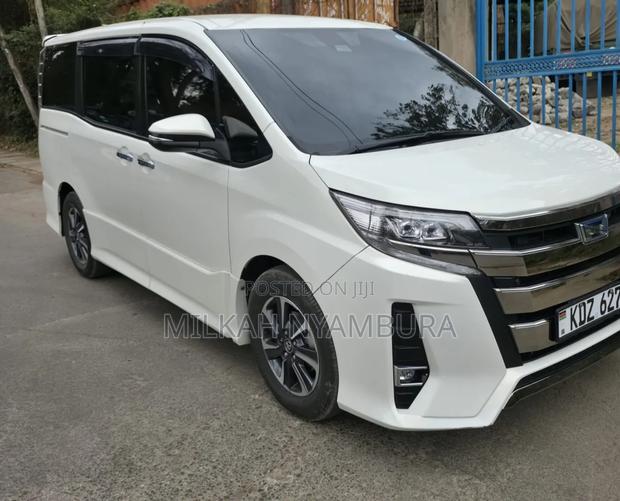 Toyota Noah 2019 White