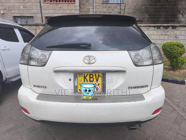 Toyota Harrier 2006 White