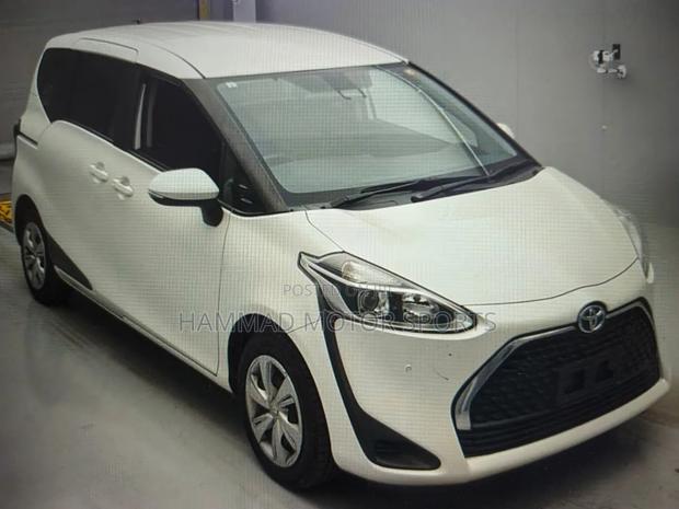 Toyota Sienta 1.5 FWD (6-seater) 2019 White