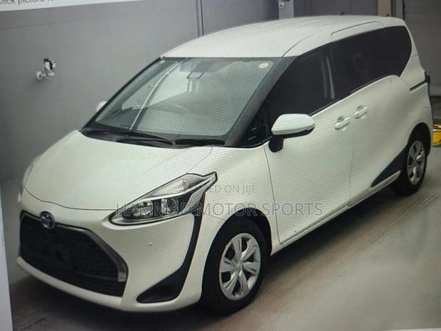 Toyota Sienta 1.5 FWD (6-seater) 2019 White