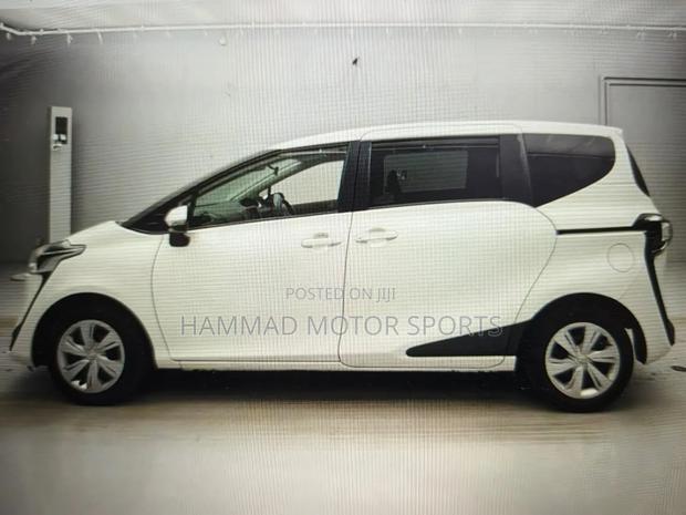 Toyota Sienta 1.5 FWD (6-seater) 2019 White