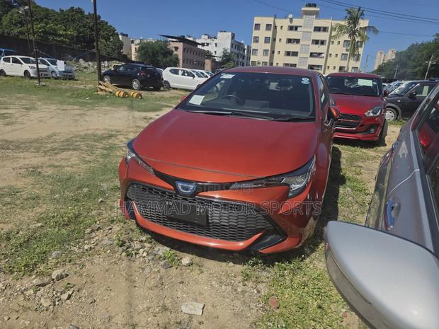 Toyota Corolla Hatchback 2020 Orange