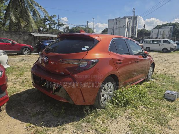 Toyota Corolla Hatchback 2020 Orange