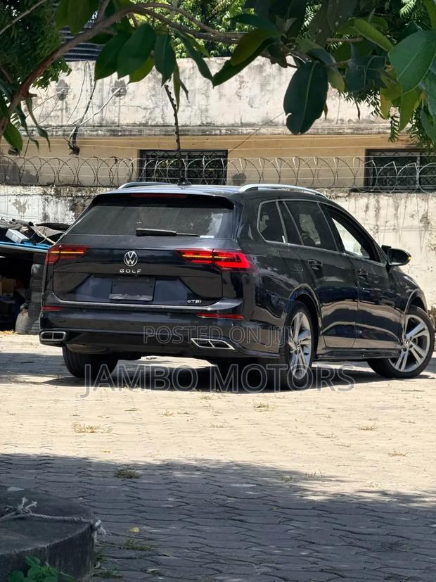 Volkswagen Golf Variant 2021 Matt Black
