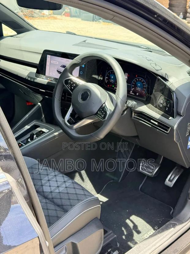 Volkswagen Golf Variant 2021 Matt Black