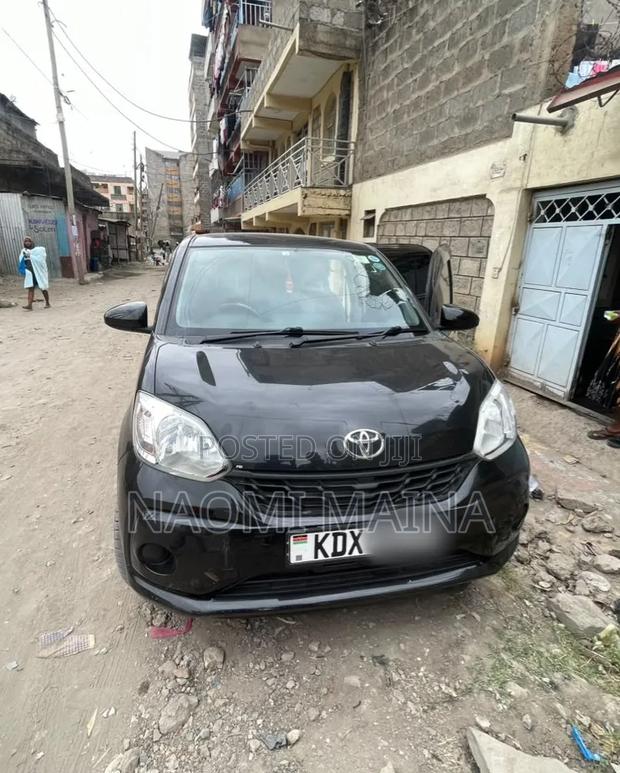 Toyota Passo 1.0 AWD 2018 Black