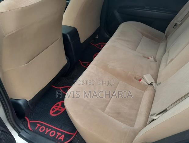 Toyota Axio 1.5 G 2WD 2012 Silver