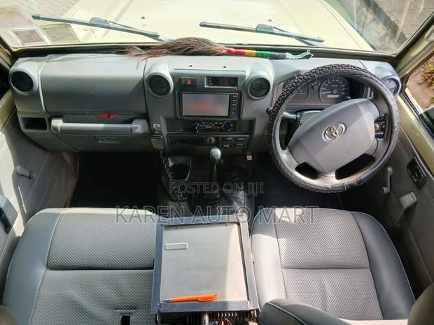 Toyota Land Cruiser 2013