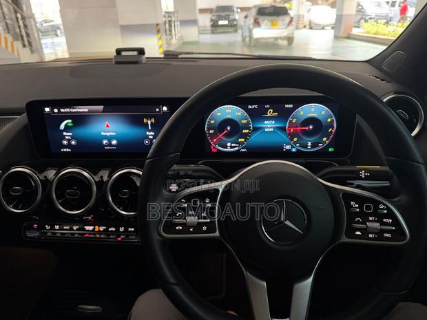 Mercedes-Benz B-Class B180 Petrol 2018 Red