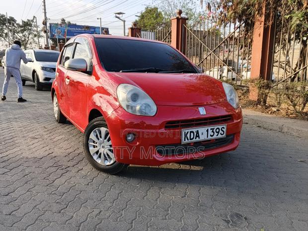 Toyota Passo 1.0 FWD 2014 Red