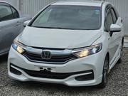 Honda Fit Shuttle 1.5 Hybrid 2WD 2019 White for sale