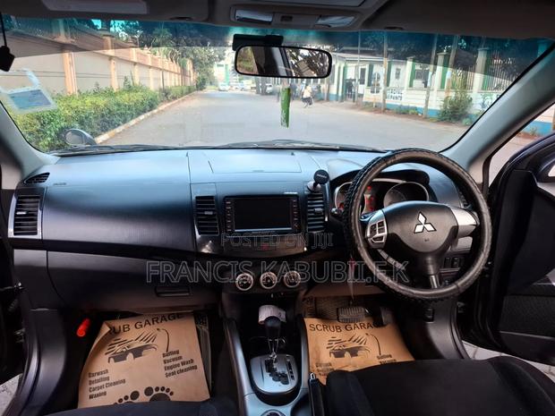 Mitsubishi Outlander 2.4 2008 Gray