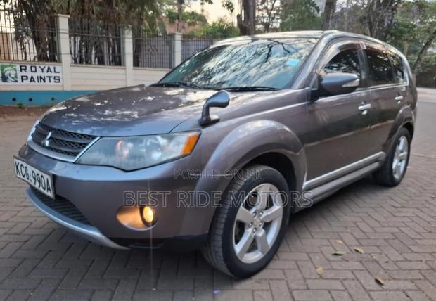 Mitsubishi Outlander 2.4 ES 4x4 2008 Gray