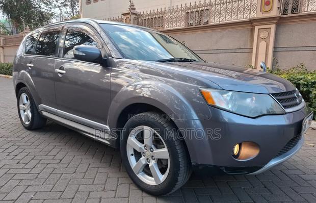 Mitsubishi Outlander 2.4 ES 4x4 2008 Gray