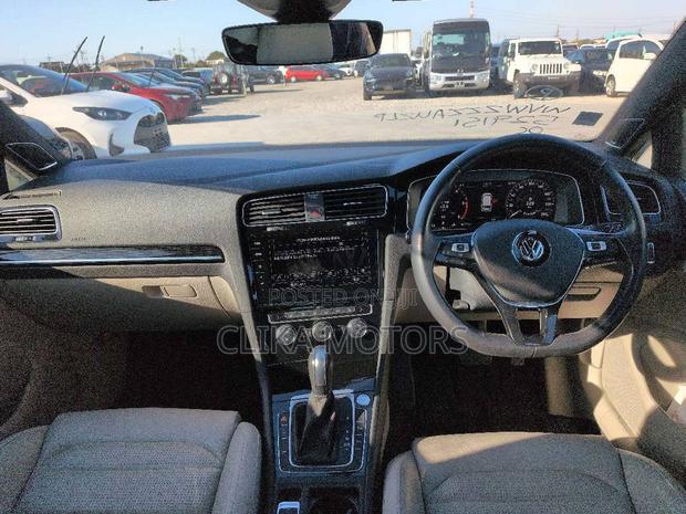 Volkswagen Golf Variant 2020 Pearl