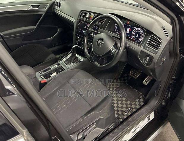 Volkswagen Golf Alltrack TSI SE AWD 4MOTION 2019 Black