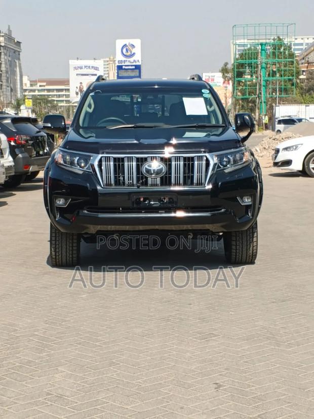 Toyota Land Cruiser Prado 2.8 2019 Black