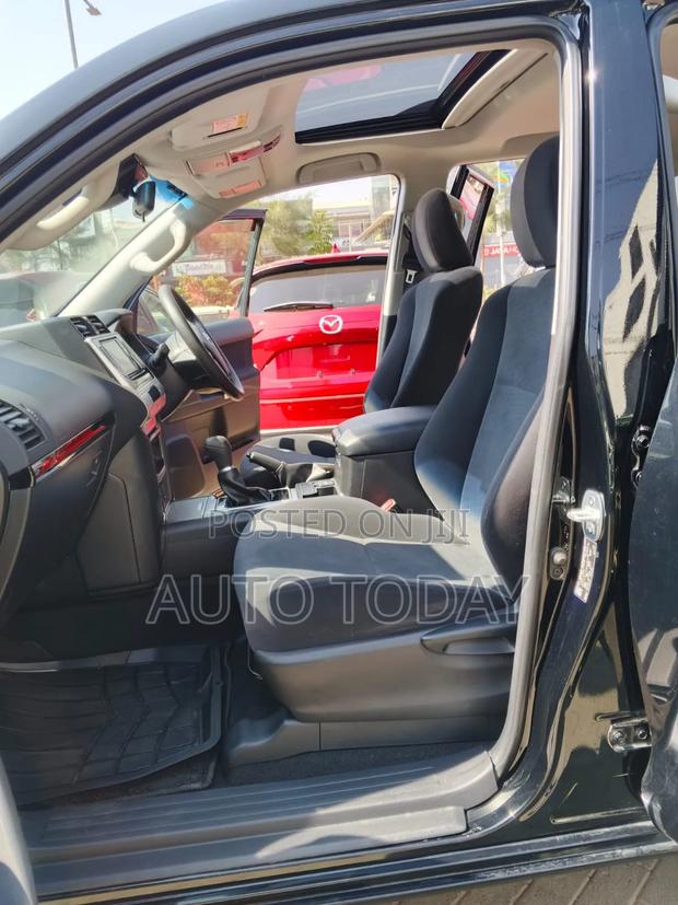 Toyota Land Cruiser Prado 2.8 2019 Black