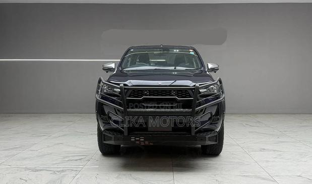 Toyota Hilux Revo Double Cab Deisel 2.4 AWD 2021 Purple