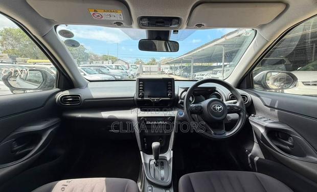 Toyota Yaris Cross 1.5 FWD 2021 Silver