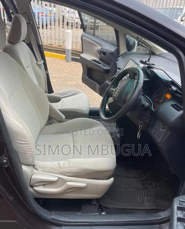 Toyota Wish 2010 Maroon