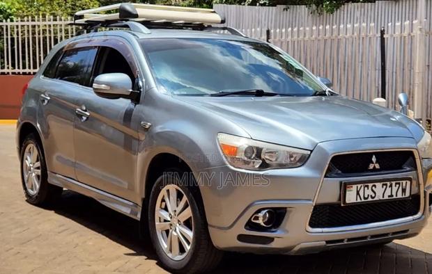 Mitsubishi RVR 2.0 2011 Gray