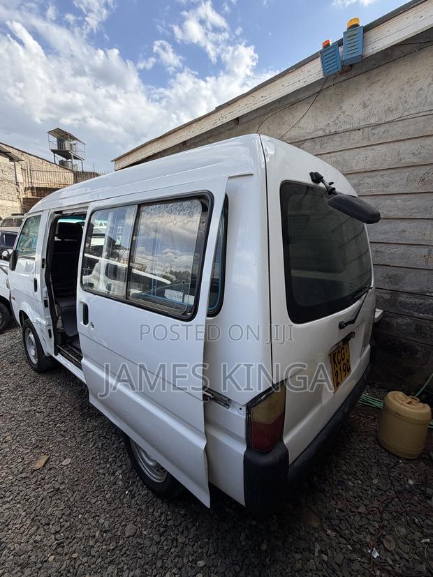 Mazda B-series 2009 White