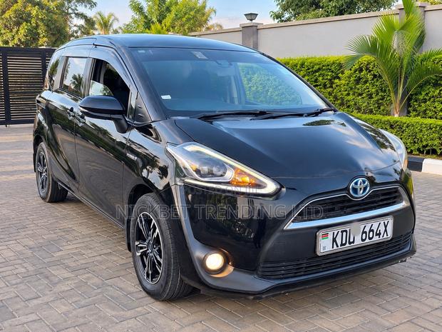 Toyota Sienta 1.5 Hybrid FWD (6-seater) 2018 Black